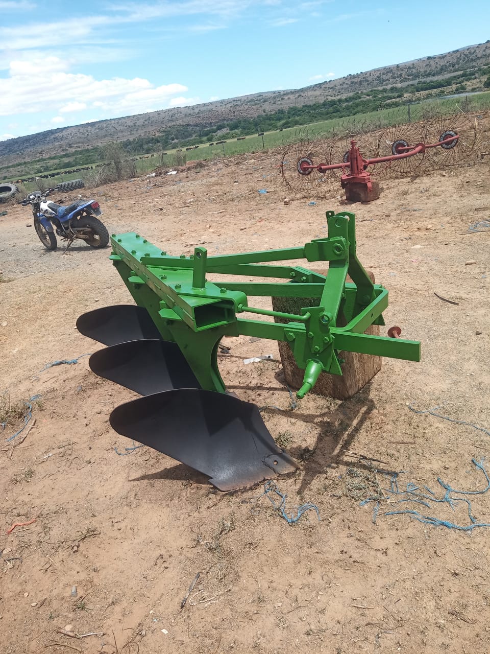 John Deere Plough (#260) - Image 3