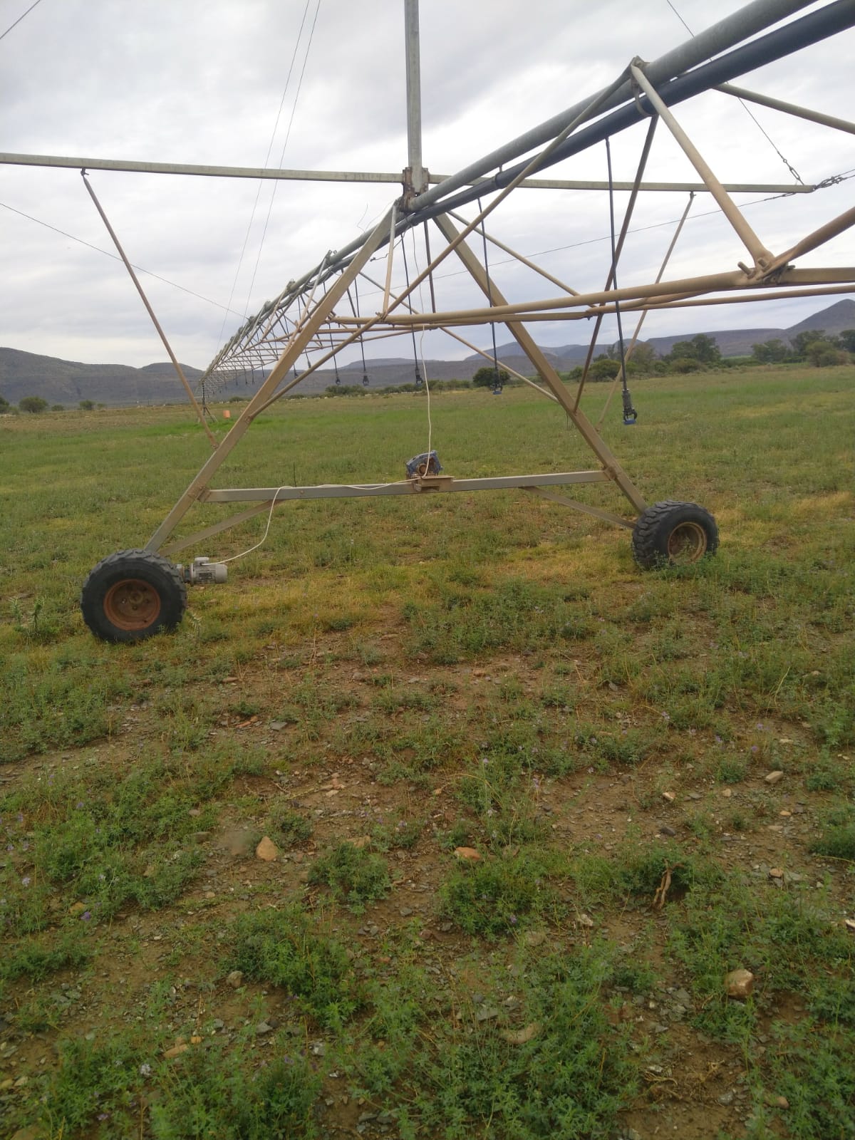 2 x single-tower pivots (#302) - Image 3