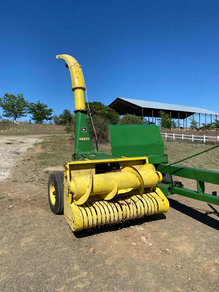 JOHN DEERE 3760 FORAGE HARVESTER - Image 2