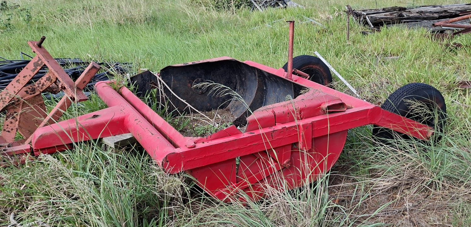 Massey Ferguson Damscoop - Image 2