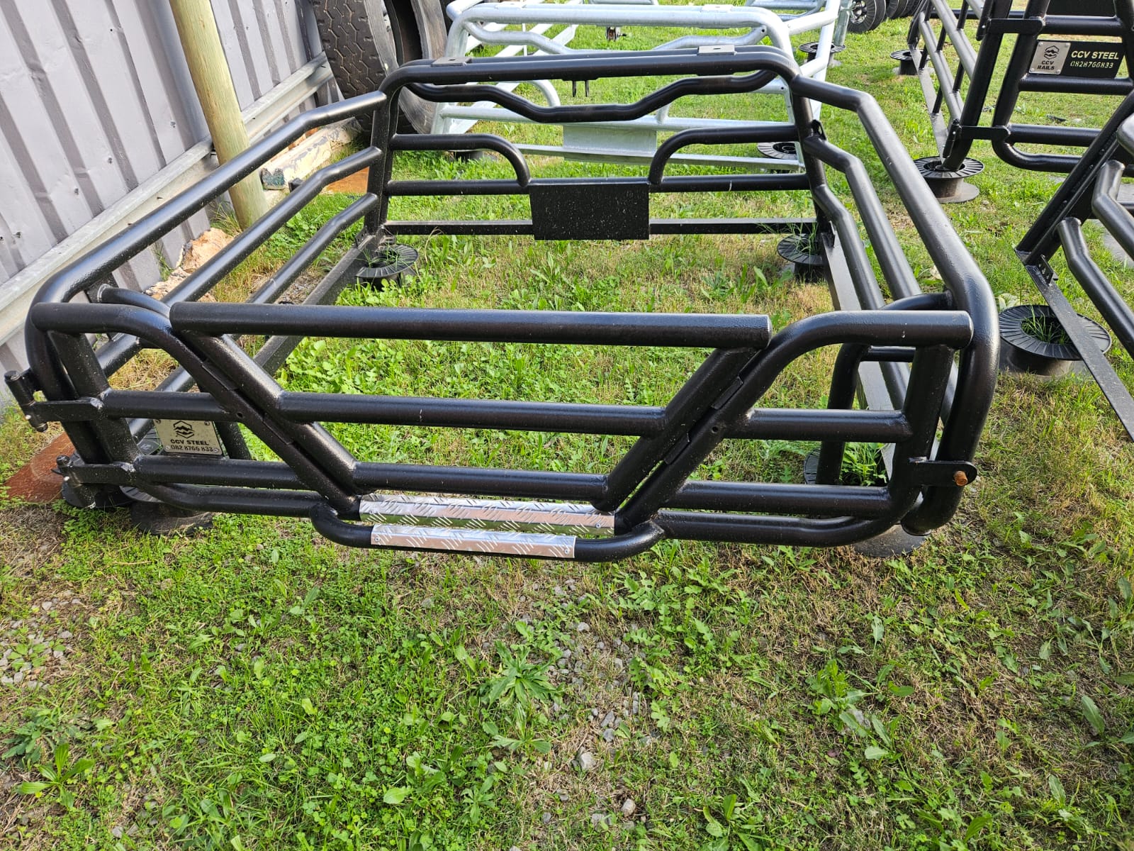 2018 Isuzu Double Cab Rails - Image 2