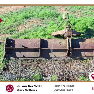 Tractor-Drawn Road Scraper