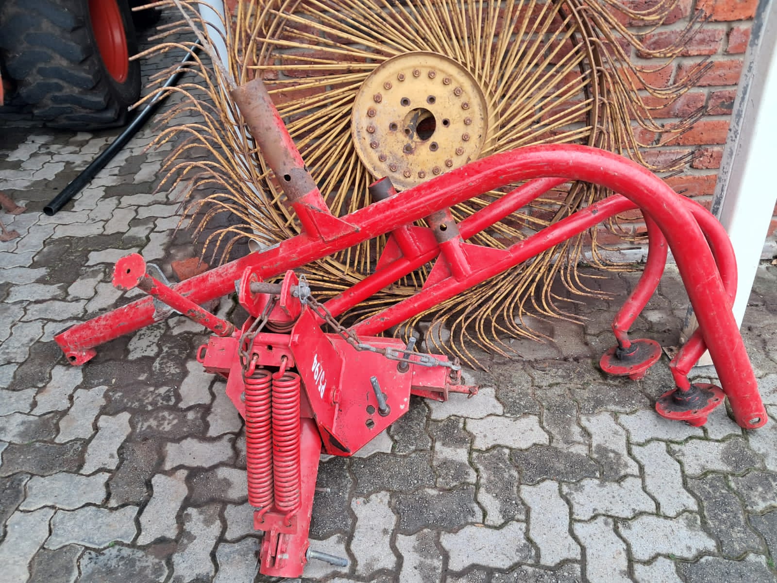 Tonutti 4-Wheel Rake - Image 2