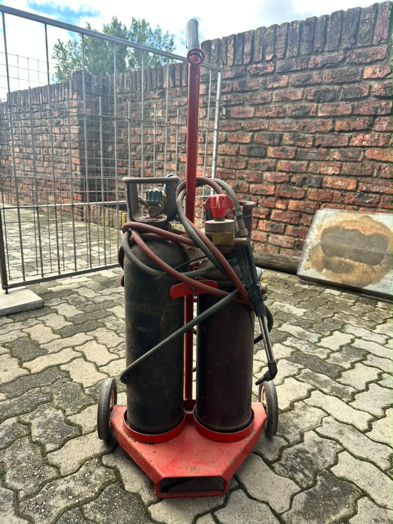 Gas Welding Set on Trolley - Image 2