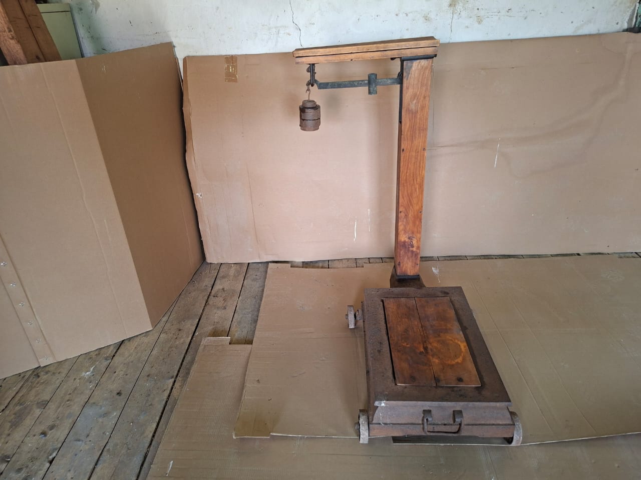 Antique Scale - Image 2